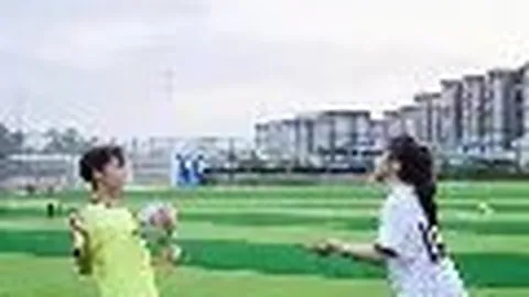 揭秘国米迎战利物浦关键三剑客：斯洛特的不懈追求，萨拉赫风波中的锋芒对决